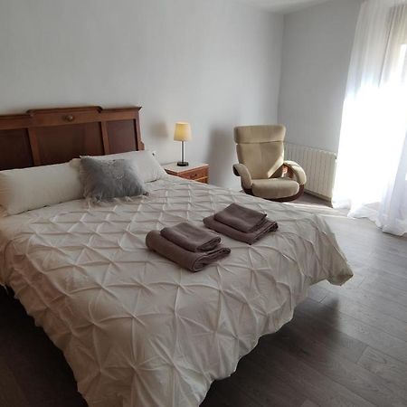 Apartaments Rurals Cal Parro, Batea Buitenkant foto